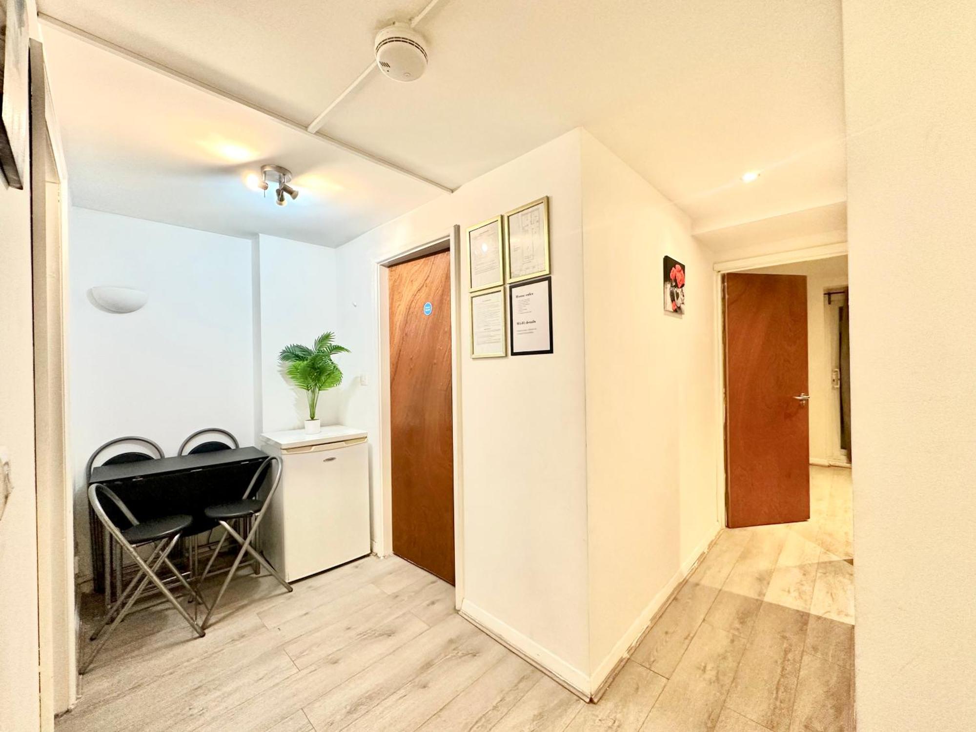 Kings Cross Guest House Лондон Екстериор снимка