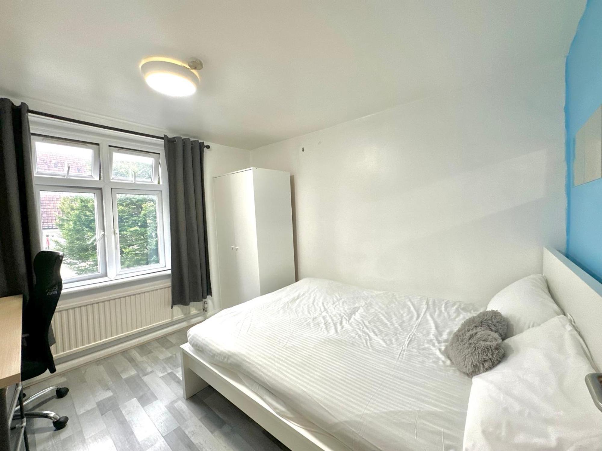 Kings Cross Guest House Лондон Екстериор снимка
