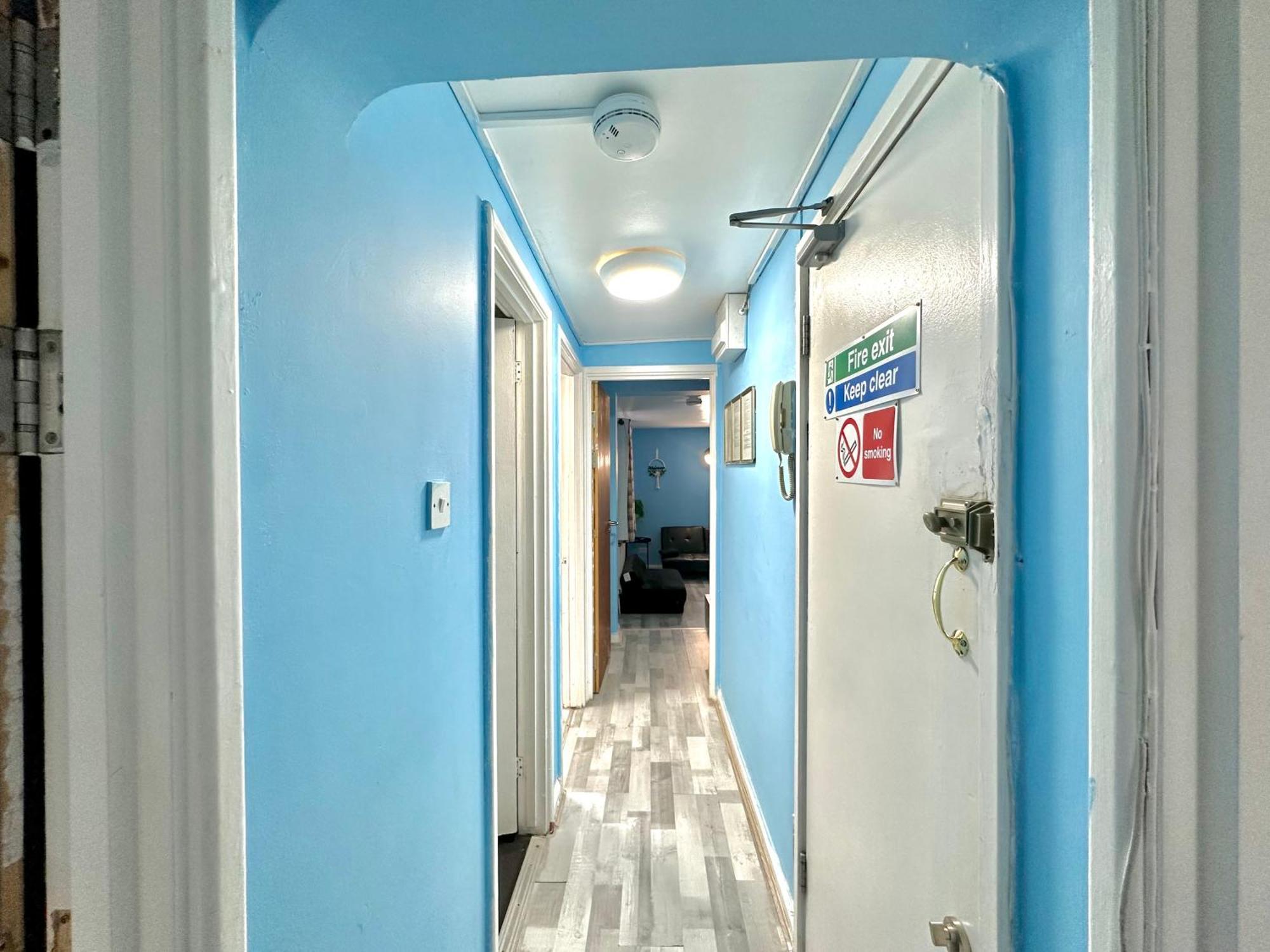 Kings Cross Guest House Лондон Екстериор снимка