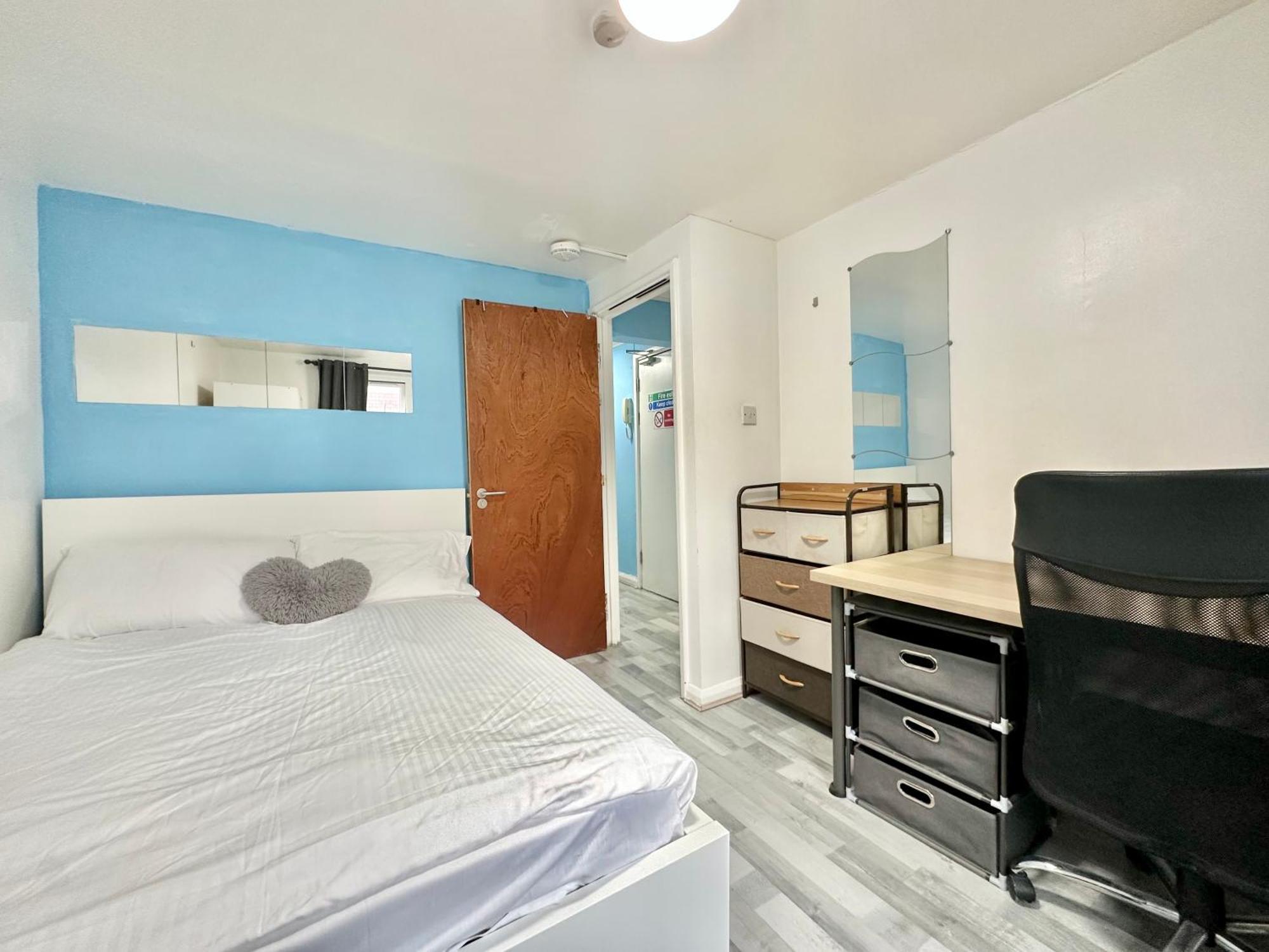 Kings Cross Guest House Лондон Екстериор снимка